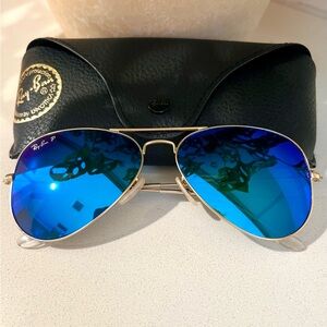 Ray-Ban Aviator Sunglasses – RB3025 Large Gold Metal Frame – Blue Lenses